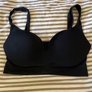 BLACK PADDED STRECH SPORTS BRA